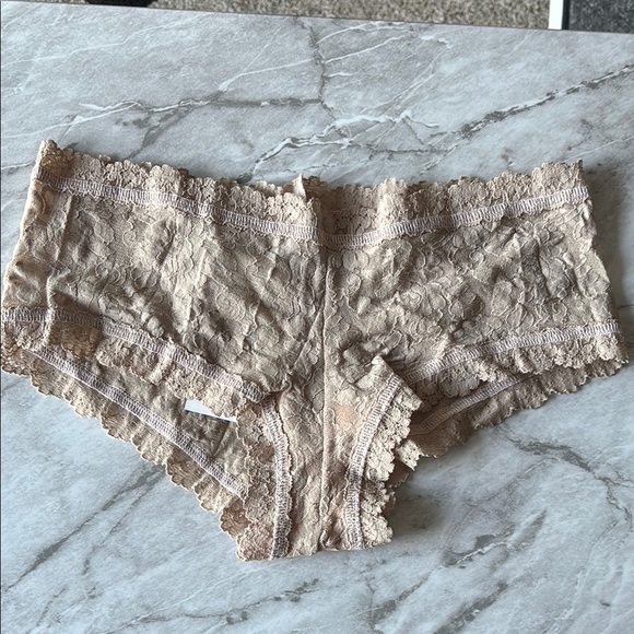 NWT HANKY PANKY Signature Lace Boyshort Women's size S in Chai color - Picture 1 of 5
